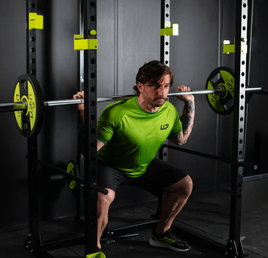 Por que o power rack é o preferido de quem treina pesado em casa?